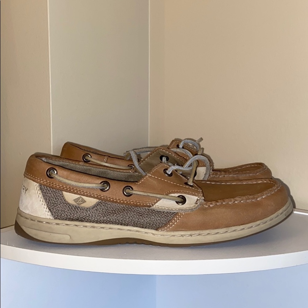 Light brown sperry shoes